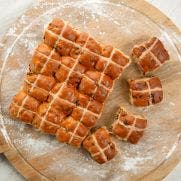 Hot Cross Buns 72x70 GM